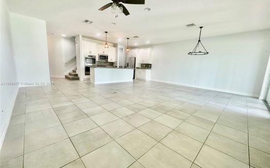 11997 Park Central Royal Palm Beach, FL 33411