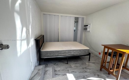 4119 SW 49th St #1 Dania Beach, FL 33314