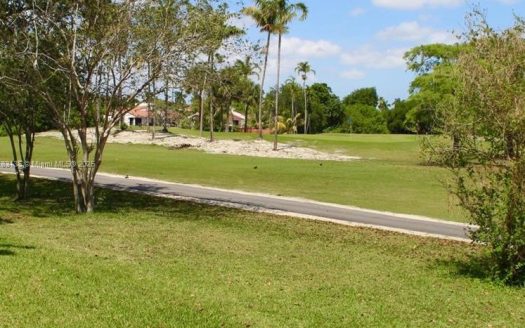 3638 NW 83rd Ln Sunrise, FL 33351