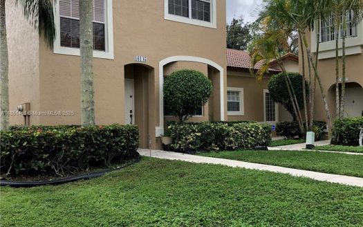 16145 Emerald Cove Rd Weston, FL 33331