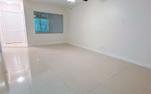 7610 NW 73rd Ter #1-2 Tamarac, FL 33321