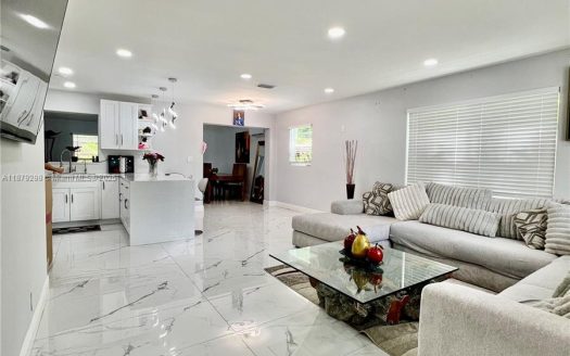 6120 SW 15th Ct North Lauderdale, FL 33068