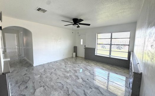 4119 SW 49th St #0,  Dania Beach, FL 33314-5655