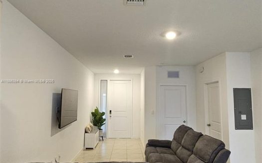 364 NW 8th Ct #364 Pompano Beach, FL 33060