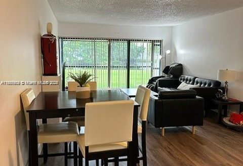 230 Lakeview Dr #109 Weston, FL 33326