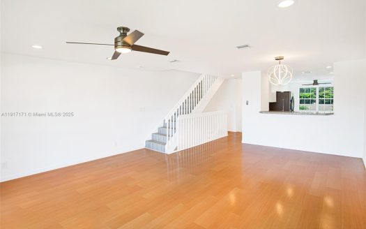 1998 NE 7th St #104 Deerfield Beach, FL 33441