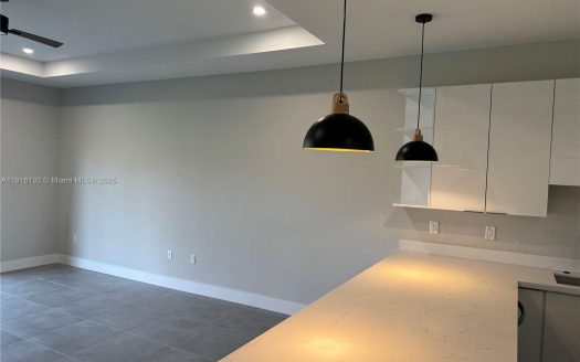 4878 30 TH #4878 Lehigh Acres, FL 33973