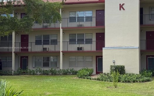 100 SW 132nd Way #205K Pembroke Pines, FL 33027