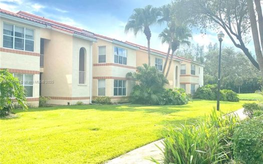 3310 N Pinewalk Dr N #1833 Margate, FL 33063