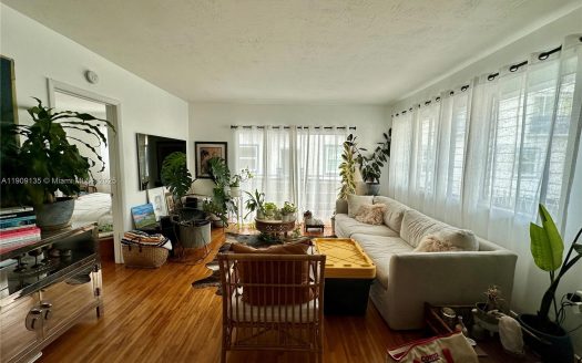 1135 101st St #6 Bay Harbor Islands, FL 33154