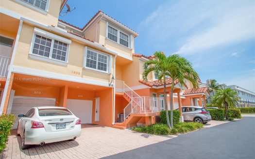 1998 NE 7th St #104 Deerfield Beach, FL 33441