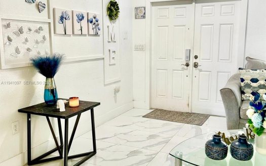 3818 SW 171st Ter Miramar, FL 33027-4626