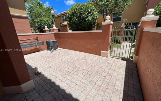 721 SW 107th Ave #2210 Pembroke Pines, FL 33025