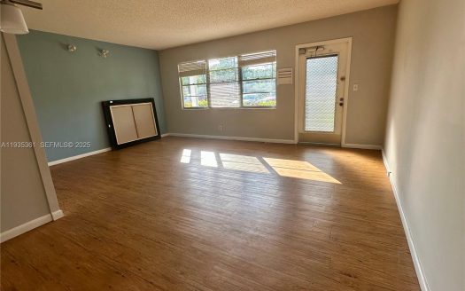 1058 E Harwood E #1058 Deerfield Beach, FL 33442