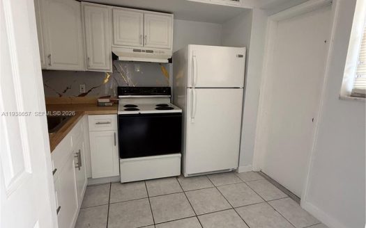 2940 NE 203rd St #C111 Aventura, FL 33180