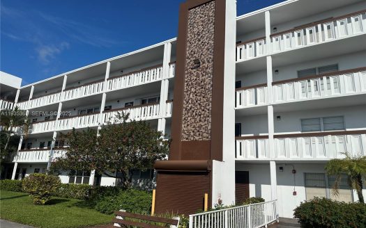 1058 E Harwood E #1058 Deerfield Beach, FL 33442