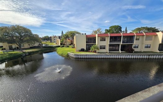 2050 Oleander Blvd #9-206 Fort Pierce, FL 34950