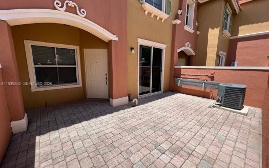 721 SW 107th Ave #2210 Pembroke Pines, FL 33025