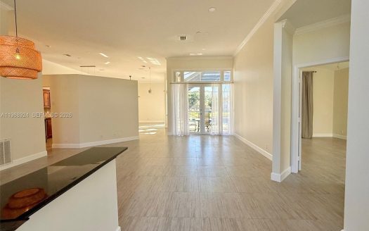 2644 Miller Ct Weston, FL 33332-1836