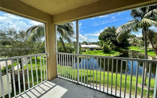 5760 Rock Island Rd #328 Tamarac, FL 33319