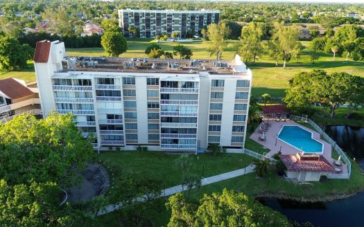 7051 Environ Blvd #431 Lauderhill, FL 33319