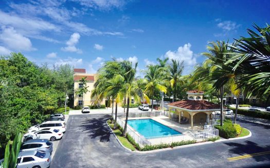 609 E Sheridan St, Dania Beach, FL 33004