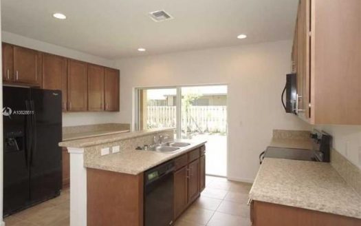 5908 Woodlands Blvd, Tamarac, FL 33319