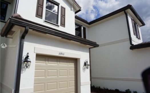 10911 W 33rd Ln,  Hialeah, FL 33018-2192