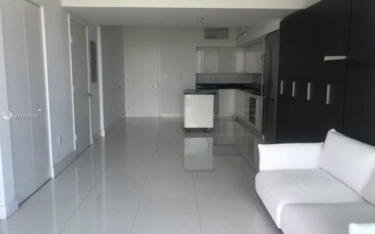 92 SW 3 St, Miami, FL 33130