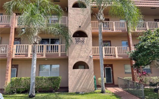 9900 Sunrise Lakes Blvd, Sunrise, FL 33322