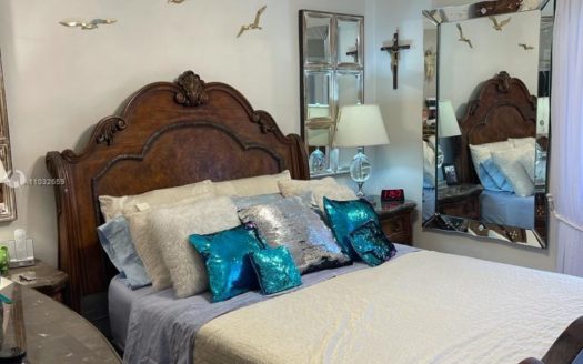 15 NW 204th St, Miami Gardens, FL 33169