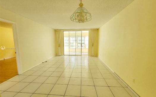 6000 NW 64, Tamarac, FL 33319