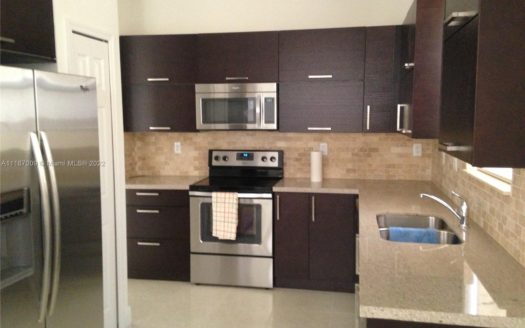 9948 NW 10th Ter, Miami, FL 33172-5740