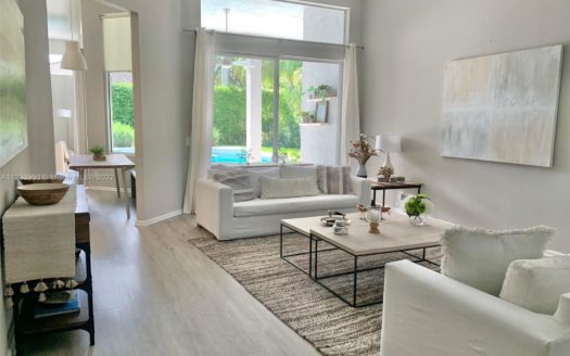 2433 Deer Creek Rd,  Weston, FL 33327-1441