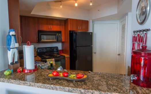 9201 Collins Ave #926,  Surfside, FL 33154-3055