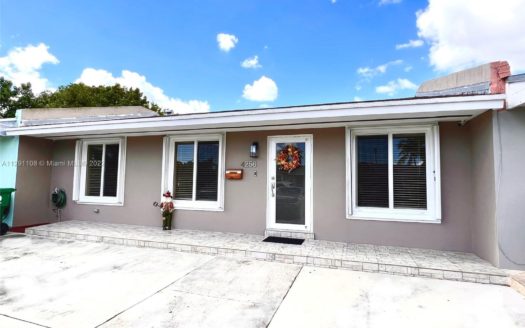 4256 SW 129th Ave,  Miami, FL 33175-4018