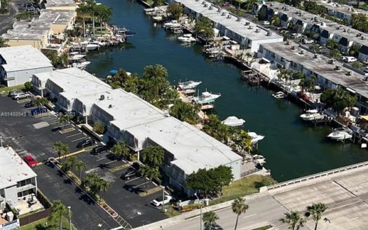 2500 Parkview Dr #2411,  Hallandale Beach, FL 33009-2812