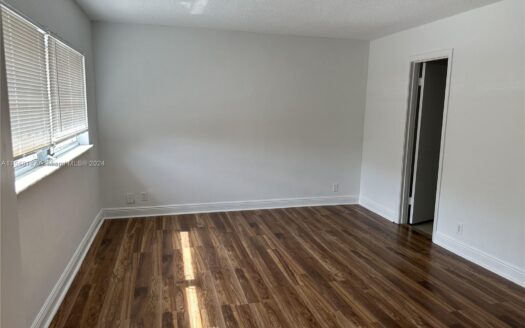 8605 Nw 35th Ct #G,  Coral Springs, FL 33065-4361