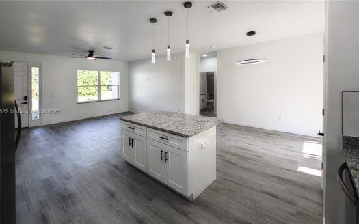 3908 Garienda Sebring, FL 33872