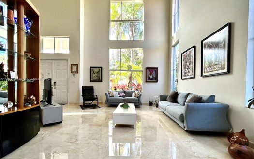 3968 Nighthawk Dr Weston, FL 33331