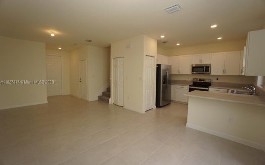 10911 W 33rd Ln #10911 Hialeah, FL 33018