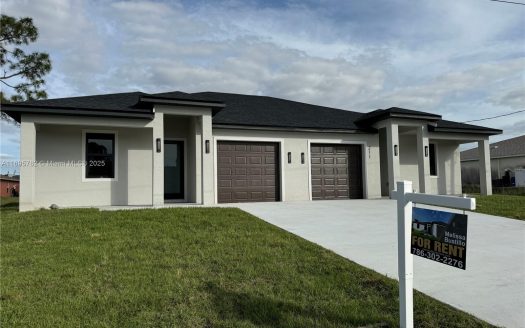 1066 Jaguar Blvd #1066 Lehigh Acres, FL 33974