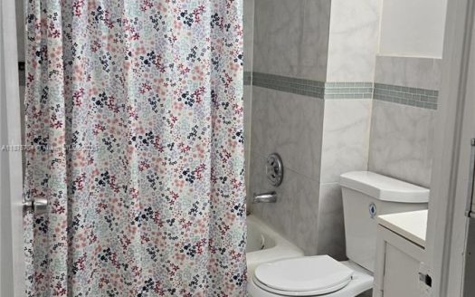 826 6TH STREET UNIT#2 West Palm Beach, FL 33401