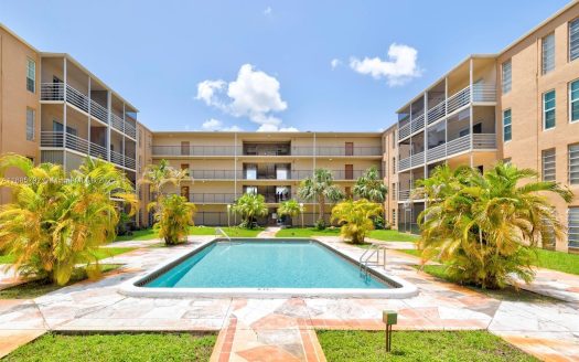 4848 NW 24th Ct #203 Lauderdale Lakes, FL 33313