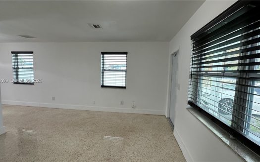 514 NE 4th Ave #514 Hallandale Beach, FL 33009