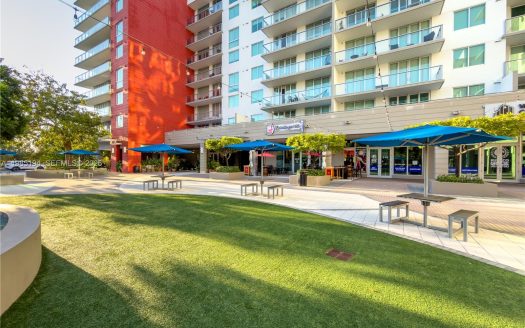 7825 NW 107th Ave #301 Doral, FL 33178