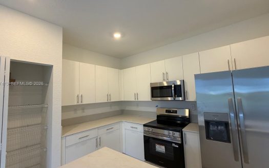 1077 SE 2nd Ter #1077 Florida City, FL 33034