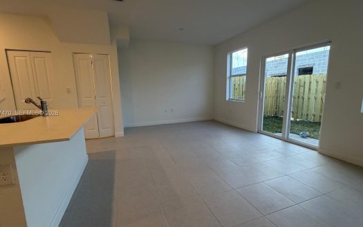 1077 SE 2nd Ter #1077 Florida City, FL 33034