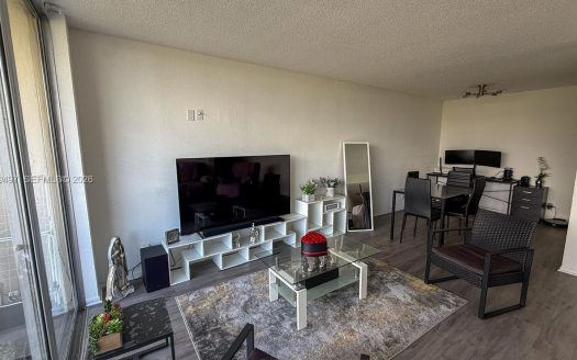 7051 Environ Blvd #436,  Lauderhill, FL 33319