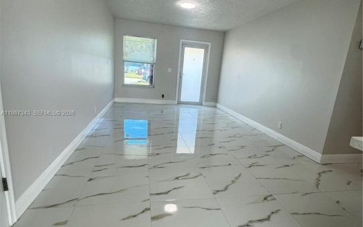 8160 SW 6th St North Lauderdale, FL 33068